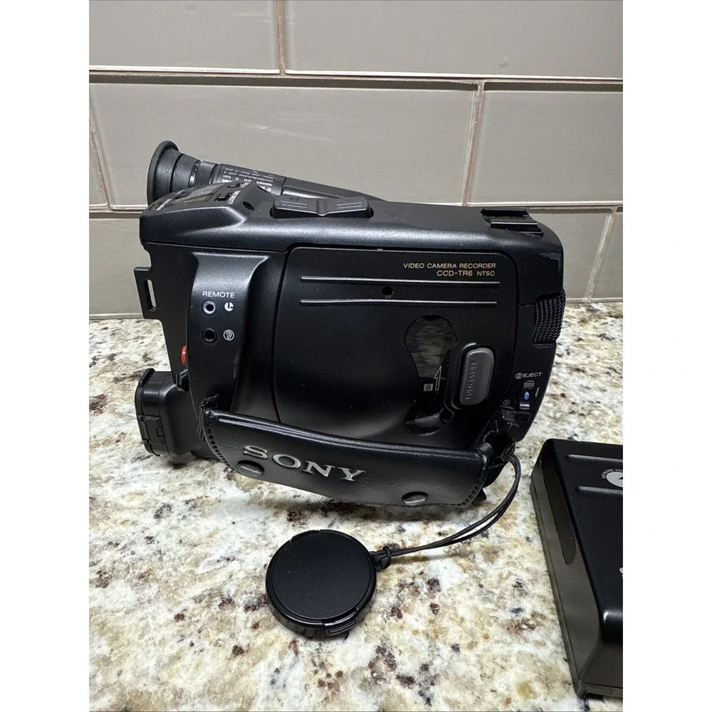 Sony CCD-TR6 8mm Video8 Handycam Camcorder Video Transfer untested No Charger